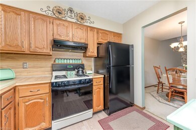 Range, hood, refrigerator and dishwasher stay