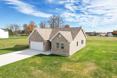 707 Maple St, Marion, IN 46953 - photo 2