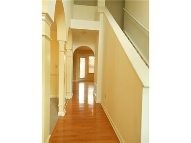Entry/Foyer.