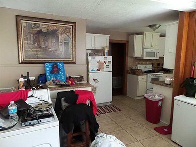 Den/Family/Great Room.