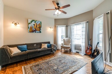 145 3rd Ave E (13)