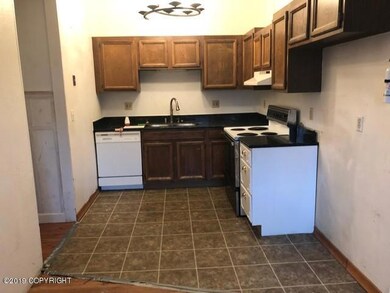 022-023735 Kitchen