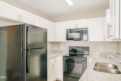 004-photo-kitchen-9690799