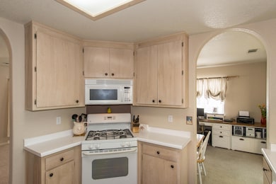Carpousel Style Kitchen