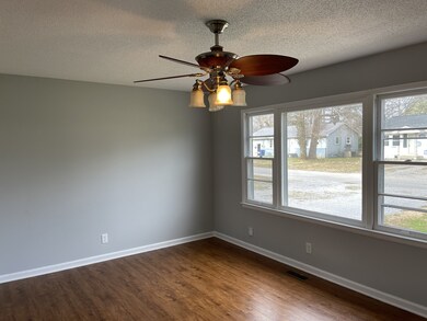 112 Hight St, Shelbyville, TN 37160 - photo 7