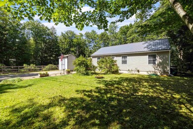 28 Newport Dr, Center Barnstead, NH 03225 - photo 3