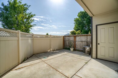 173 Logan Ave, Central Point, OR 97502 - photo 2