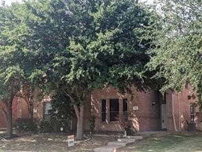 5427 Prairie Ln, Grand Prairie, TX 75052 - photo 2