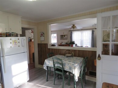 224 S Main St, Newmarket, NH 03857 - photo 4