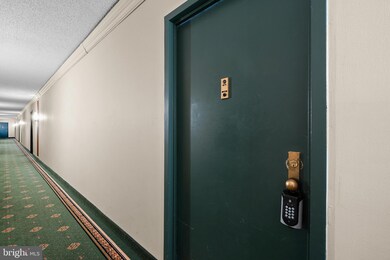 Skyline Plaza unit 609N, Baileys Crossroads, VA 22041 - photo 6