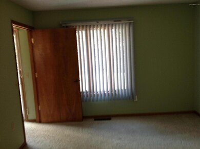 122 Duck Hollow Cir, Stroudsburg, PA 18360 - photo 5