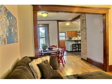 to the dining room ...