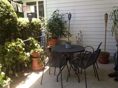 53 Hatfield St unit 3, Northampton, MA 01060 - photo 3