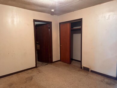 1841 patterson bedroom IMG_3903