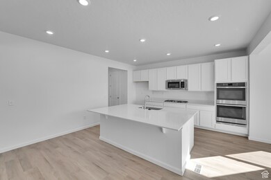 2056 E Dolan Dr unit 1334, Lake Point, UT 84074 - photo 3