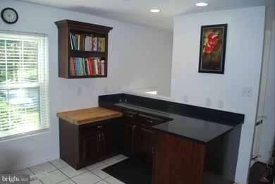 14 Valley Crossing Cir, Cockeysville, MD 21030 - photo 5