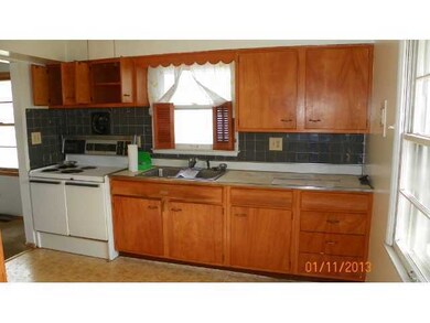 2213 Ashley Dr, Columbus, OH 43224 - photo 3