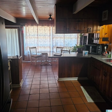 300 Bay St, Sylacauga, AL 35150 - photo 3