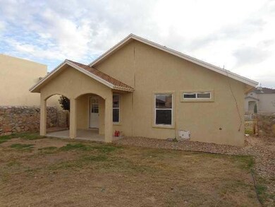 14309 Desert Spring Dr, Horizon City, TX 79928 - photo 2