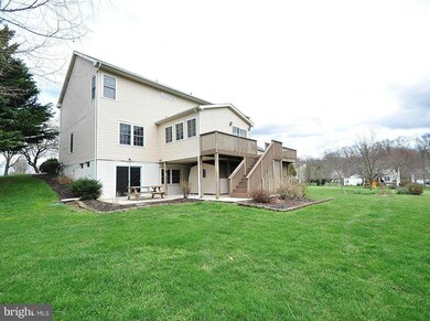 5780 Victor Dr, Sykesville, MD 21784 - photo 2