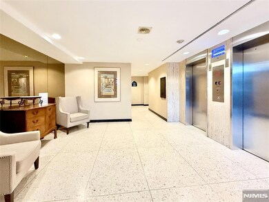 The Pembroke at Fort Lee unit 5E, Fort Lee, NJ 07024 - photo 5