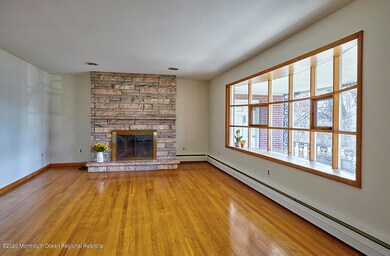 16 Roosevelt Ave15A_72