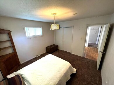 21 E Hillside Ave, Des Moines, IA 50315 - photo 5