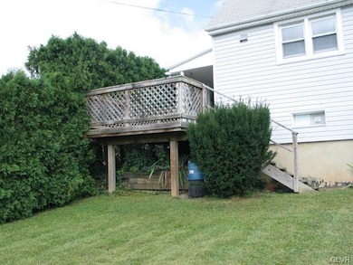 738 E Washington St, Allentown, PA 18109 - photo 4