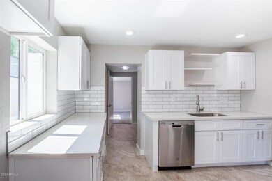 02-Kitchen