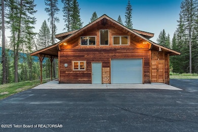 37258 Yaak River Rd, Troy, MT 59935 - photo 3