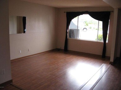 2515 W Olla