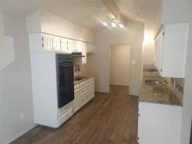 3819 Wrentham Dr, Arlington, TX 76016 - photo 3