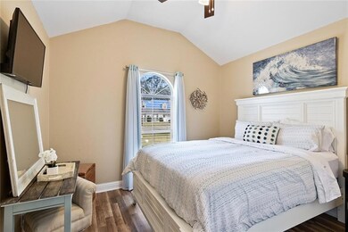 Bedroom (2)