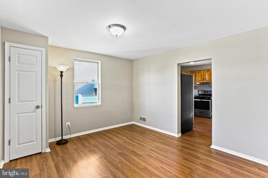 1710 Brookview Rd, Dundalk, MD 21222 - photo 4