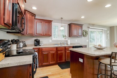 43 Fieldstone Dr, Goffstown, NH 03045 - photo 5