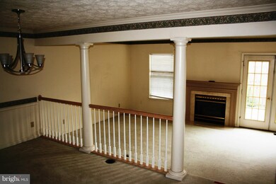 310 Tolbelt Ct, Stafford, VA 22554 - photo 7