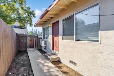 1409 E Cambridge Ave, Fresno, CA 93704 - photo 4