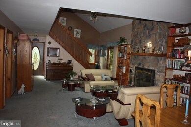 557 Friendship Dr, Honey Brook, PA 19344 - photo 5