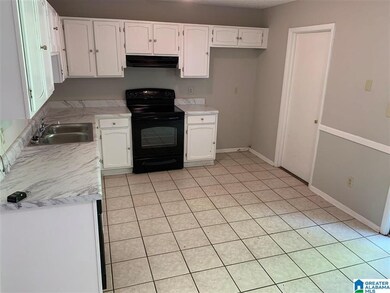 1935 Springlake Ct, Birmingham, AL 35215 - photo 6