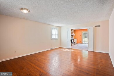 7912 Louise Ln, Glenside, PA 19038 - photo 5