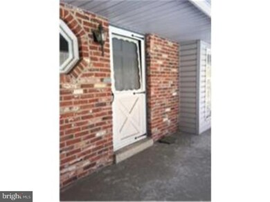 800 Wilson Ln, Springfield, PA 19064 - photo 2