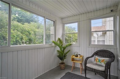 Sun porch