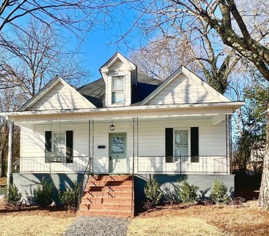 330 S Mulberry St, Statesville, NC 28677 - photo 7