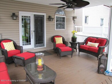 556 Carey Ave, Wilkes Barre, PA 18702 - photo 4