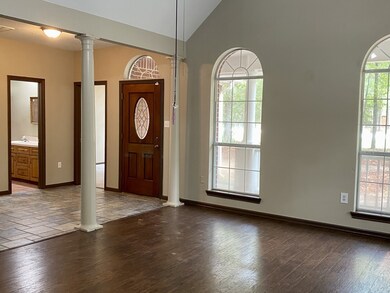 9 W Forest Ct, Conroe, TX 77384 - photo 5