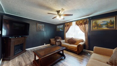 834 Helm St, Logansport, IN 46947 - photo 4