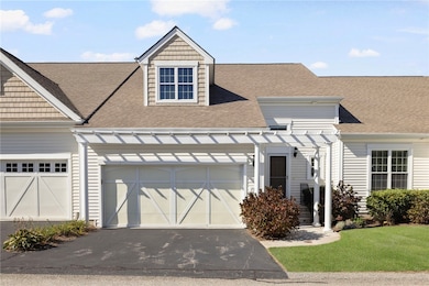 73 Camden Ct, South Kingstown, RI 02879 - photo 4