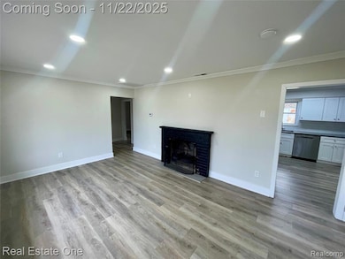 17639 Addison St, Southfield, MI 48075 - photo 7