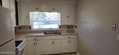 8408 Jacinto St, Jacksonville, FL 32211 - photo 3