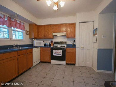 3717 Carrisa Ln, Olney, MD 20832 - photo 6